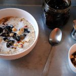 Геркулес с медом и черносливом