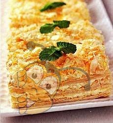 Слоеные пирожные с медом