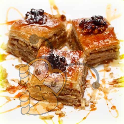 Пахлава из слоеного теста