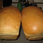 Белый хлеб с мёдом