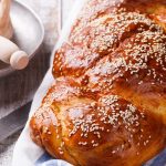 Медовая хала из цельной пшеницы