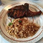 Медово-свиные отбивные на гриле