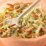 Мед в капустном салате