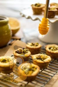 Пахлава в чашках из печенья